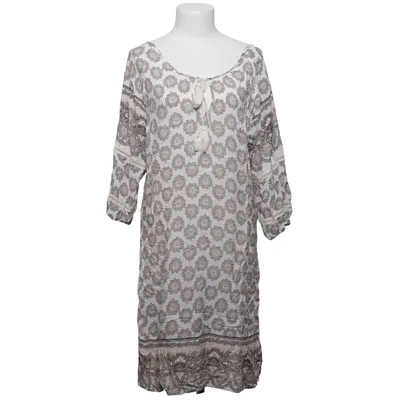 Dress (White, Beige) from Elsta by CSN Cotton