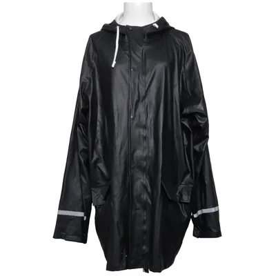 Raincoat (Active) from MyWear Active Polyester, Polyurethane