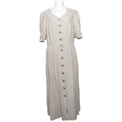 Dirndl (Beige) van Mode aus Salzburg
