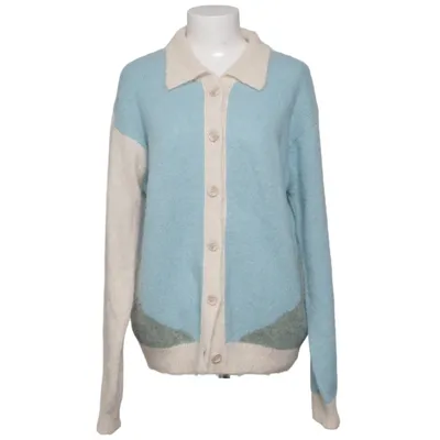 Cardigan (Bleu, Beige, Gris) de Carnal Apparel