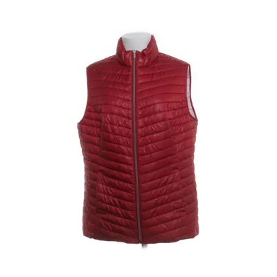 Gilet d'extérieur (Rouge) de The Outwear Collection