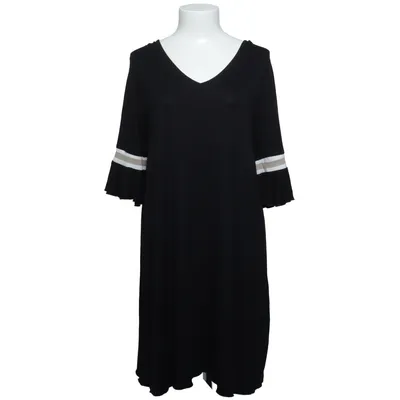 Robe (Noir) de Isay Élasthane, Viscose