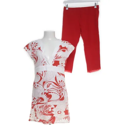 Set (Red, White) from Brooker Cotton