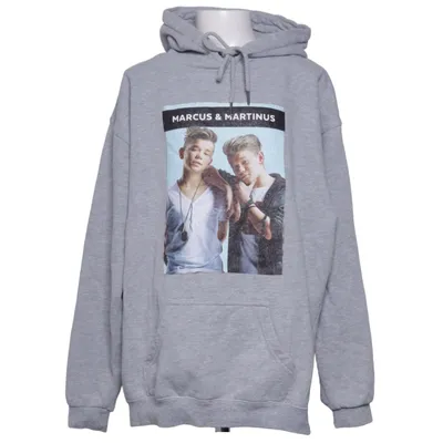 Huvtröja (Grå) från Marcus & Martinus