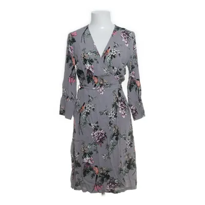 Omlottklänning (Grå, Flerfärgad) från Soaked in Luxury Viskos