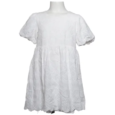 Klänning (Vit) från Loevia Bomull