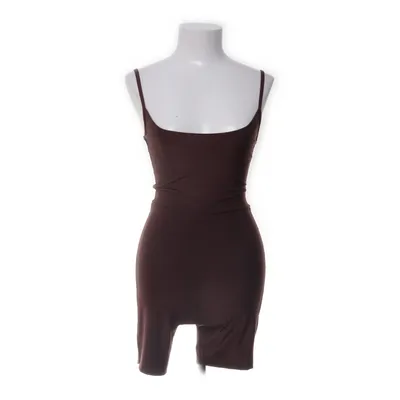 Buksedragt (Brun) fra PrettyLittleThing