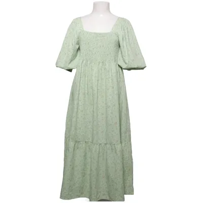 Klänning (Cheri ditzy dress AV3448) från A View Polyester, Viskos