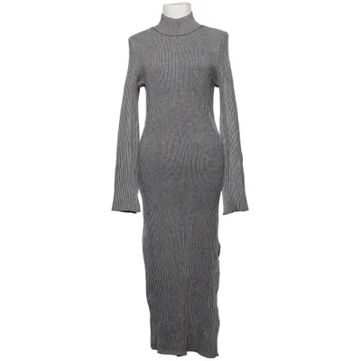 Robe à col roulé (Noir, Blanc) de Yargici