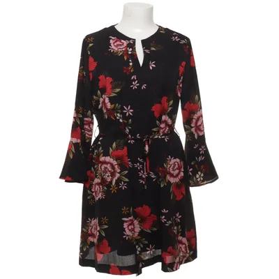 Klänning (GLANS-3) från Sisters Point Polyester