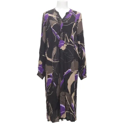 Robe (Noir, Violet, Beige) de Signature