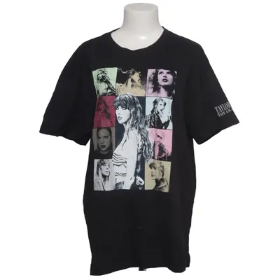 T-shirt (The Eras Tour) från Taylor Swift Bomull