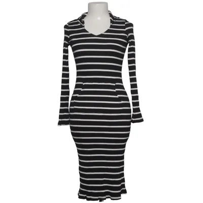 Kapuzenkleid (Schwarz, Weiß) von SHK Mode