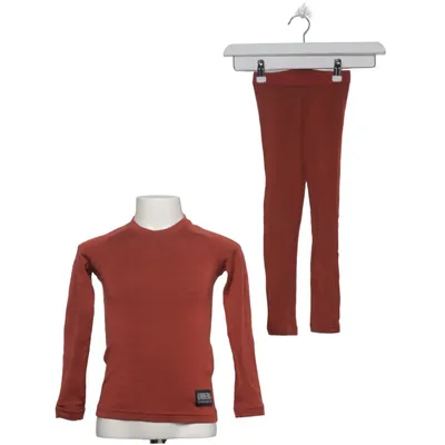 Base layer (Red) from Urberg Polyamide, Viscose, Wool