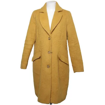 Kappa (Gul) från Soaked in Luxury Polyester, Ull