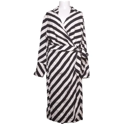 Wikkeljurk (Zwart, Wit) van H&M Polyamide, Polyester, Viscose