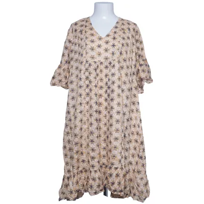 Robe (Jaune, Noir, Blanc) de Unmade Copenhagen Viscose