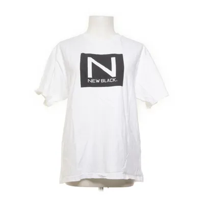 T-shirt (Vit) från New Black Bomull