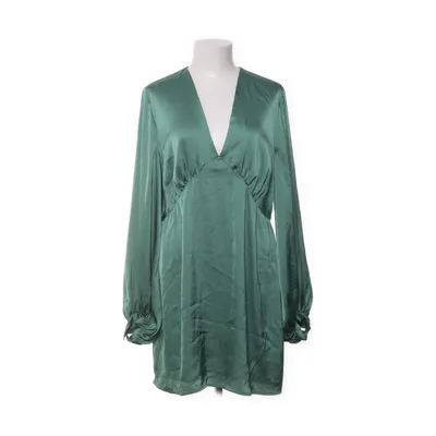 Klänning (Grön) från H&M Modern Classic Polyester