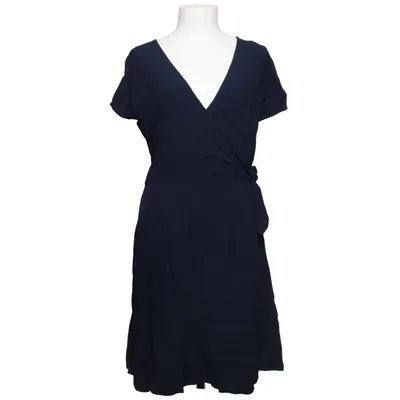 Omlottklänning (Blå) från MbyM Viskos