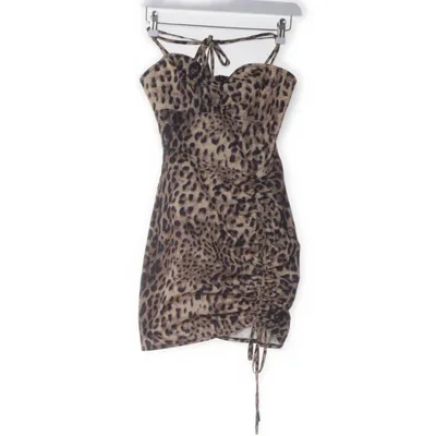 Klänning (Beige, Svart) från PrettyLittleThing