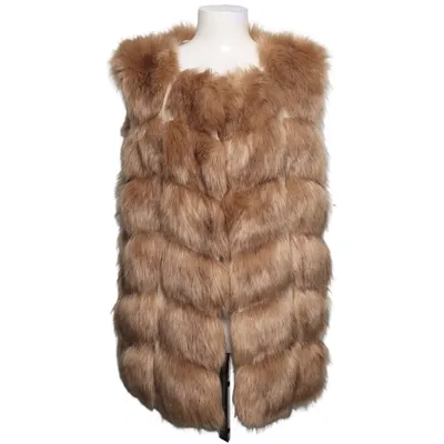 Outer vest (Brown) from The Beauty Optimal Product