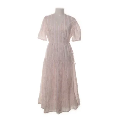Wikkeljurk (Klänningen har en svag rosa ton, den har även tunn foder.) van YAS Katoen, Polyester