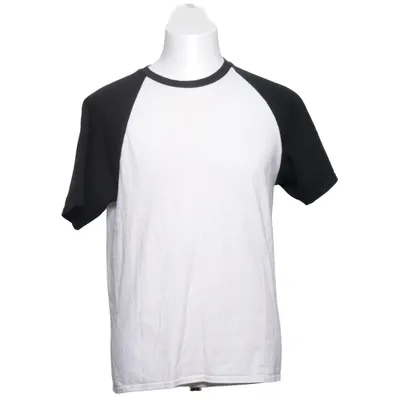 Baseball T-shirt (Premium Cotton) from Gildan Cotton