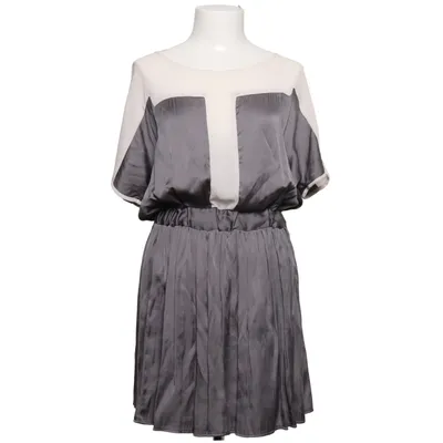 Jurk (Grijs, Wit) van Romeo & Juliet Couture