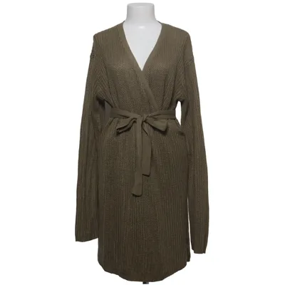 Robe (Marron) de Missguided Plus Acrylique