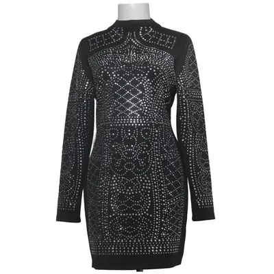 Robe (Noir) de Dennis M
