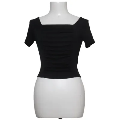 Top (Black) from Lydia