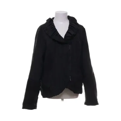 Jacka (Svart) från Bjørdi Fanth Polyester