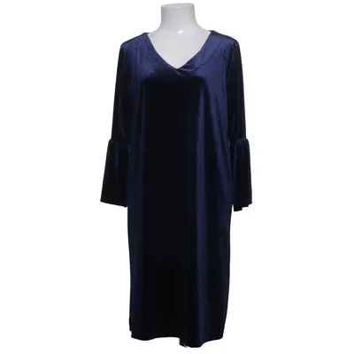 Långklänning (UMA velour dress, bell sleeve) från AmazeMe