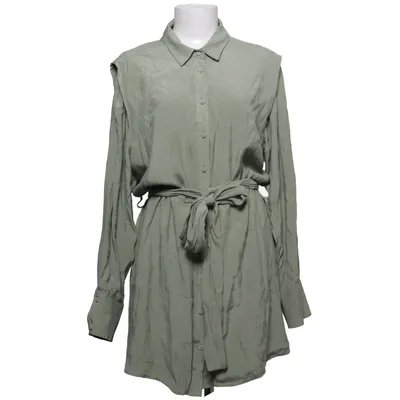 Omlottklänning (Grön) från Dilvin Basic Lyocell, Polyester, Viskos, Ull