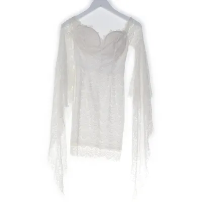 Klänning (Vit) från Dennis Maglic