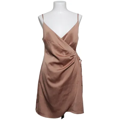 Slå-om-kjole (Beige) fra Bik Bok Elastan, Genanvendt polyester