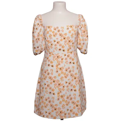 Robe (Blanc, Jaune, Bleu) de Nelly x Glamorous Polyester