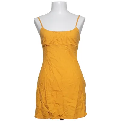 Robe (Jaune) de Bershka Lin, Viscose