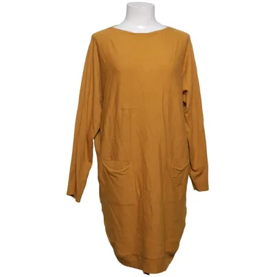 Robe (Marron) de Finery Polyamide, Viscose