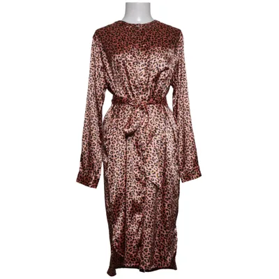 Robe chemise (Rose, Noir) de Lollys Laundry Polyester
