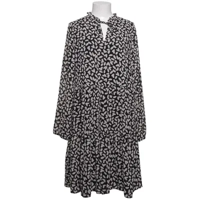 Klänning (Svart, Vit) från Comma Polyester