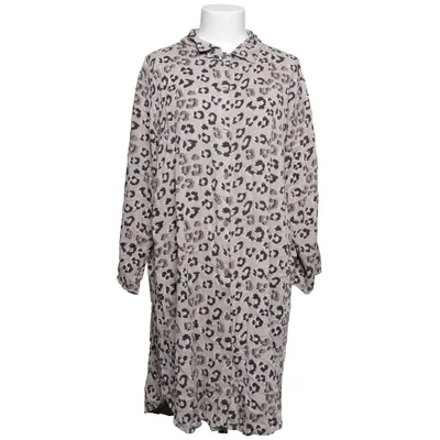 Robe chemise (Beige, Noir, Gris) de Copenhagen Luxe Viscose