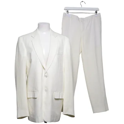 Costume (Beige)