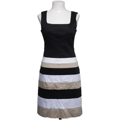Robe (Noir, Blanc, Beige) de Sandro Ferrone