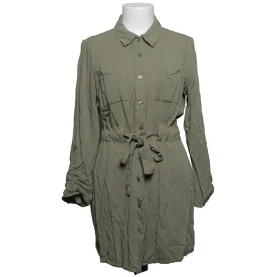 Robe chemise (Vert) de Colloseum
