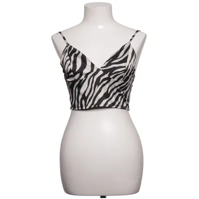 Crop top (Black, White) from Amisu