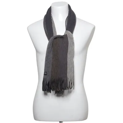 Écharpe (Gris, Blanc, Noir) de Atlas Design