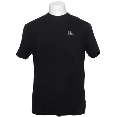 T-shirt (Black) from The Gentleshrimp