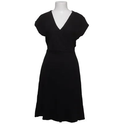 Wickelkleid (Schwarz) von Living Crafts